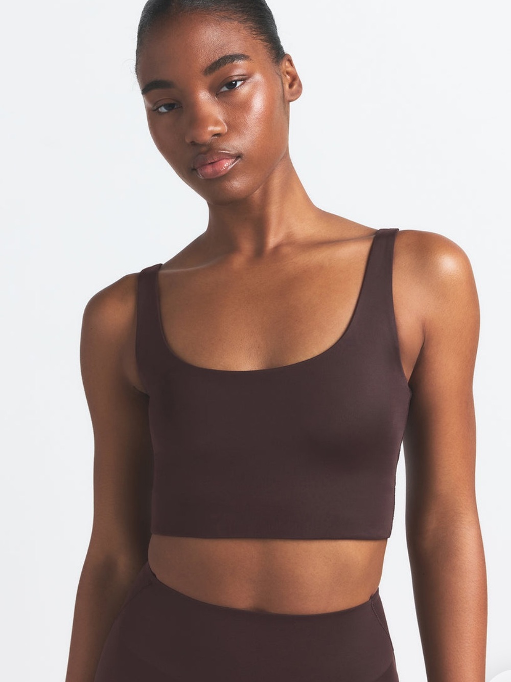 NikeSKIMS Shine                                        Scoop Neck Bra Top